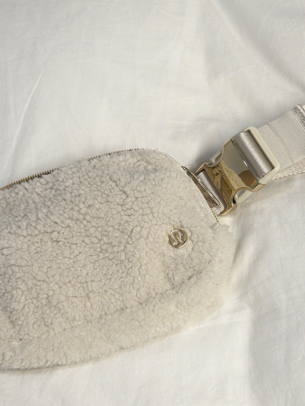 Lululemon Everywhere Fleece Belt Bag